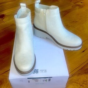 NWT Women’s Sonoma Ortholite Trendy Platform Booties Size 8.5 with Shoe Box